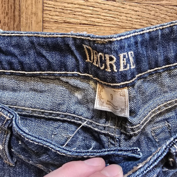 Decree Jean Shorts - Picture 2 of 4